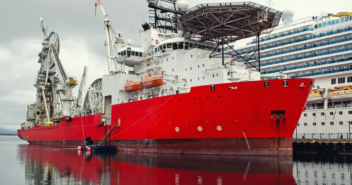 Cât câștigă un ETO (Electrician naval) în 2026?